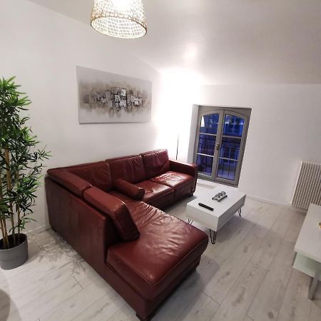Appartement Cosy Entierement Equipe Villeneuve-sur-Lot Ngoại thất bức ảnh